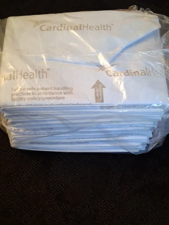Cardinal Health Disposable Medical Underpads - White - Picture 1 of 2